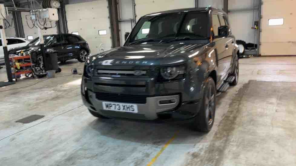 More views of Land Rover Defender 110