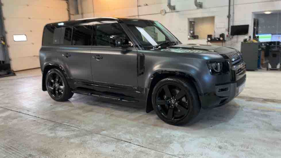 More views of Land Rover Defender 110