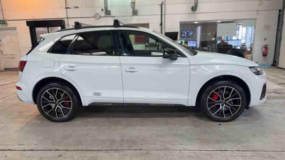 More views of Audi Q5