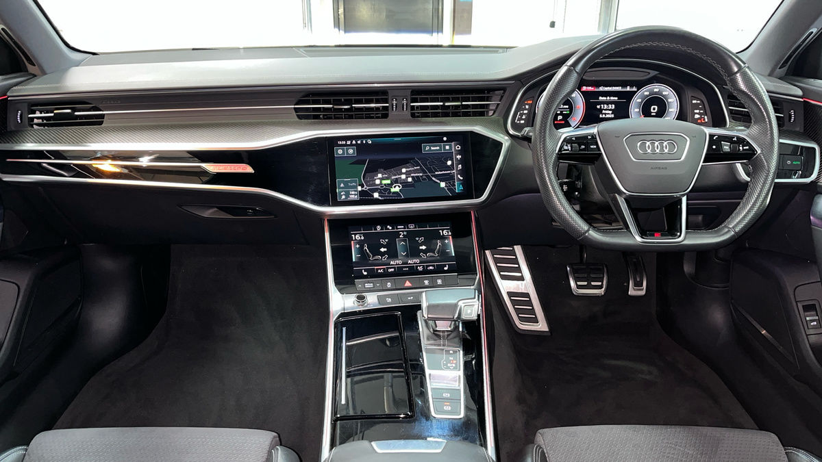Audi A6 Avant Image 12