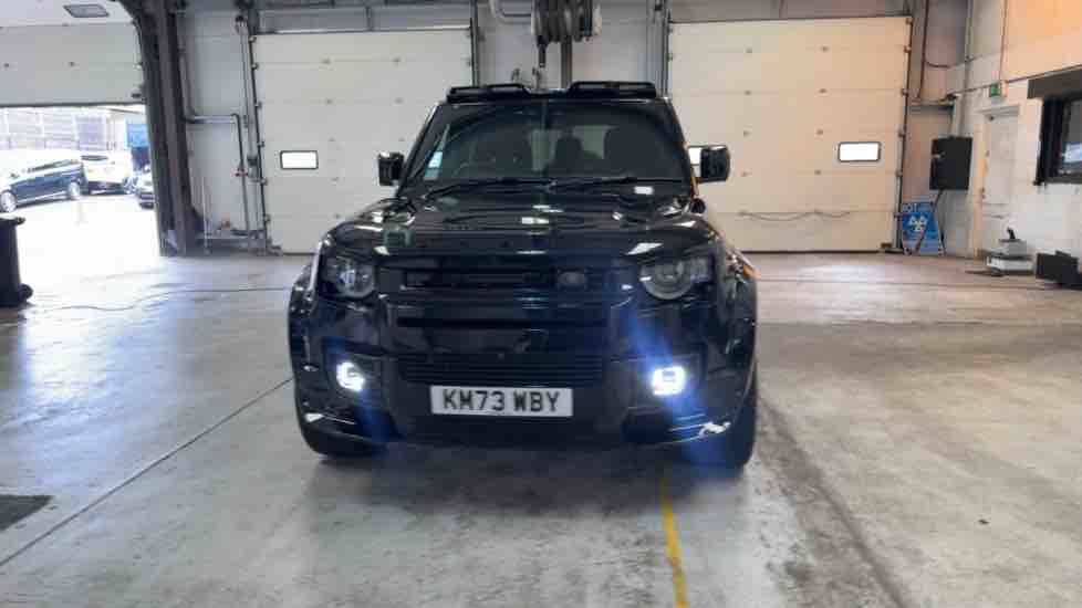 More views of Land Rover Defender 110