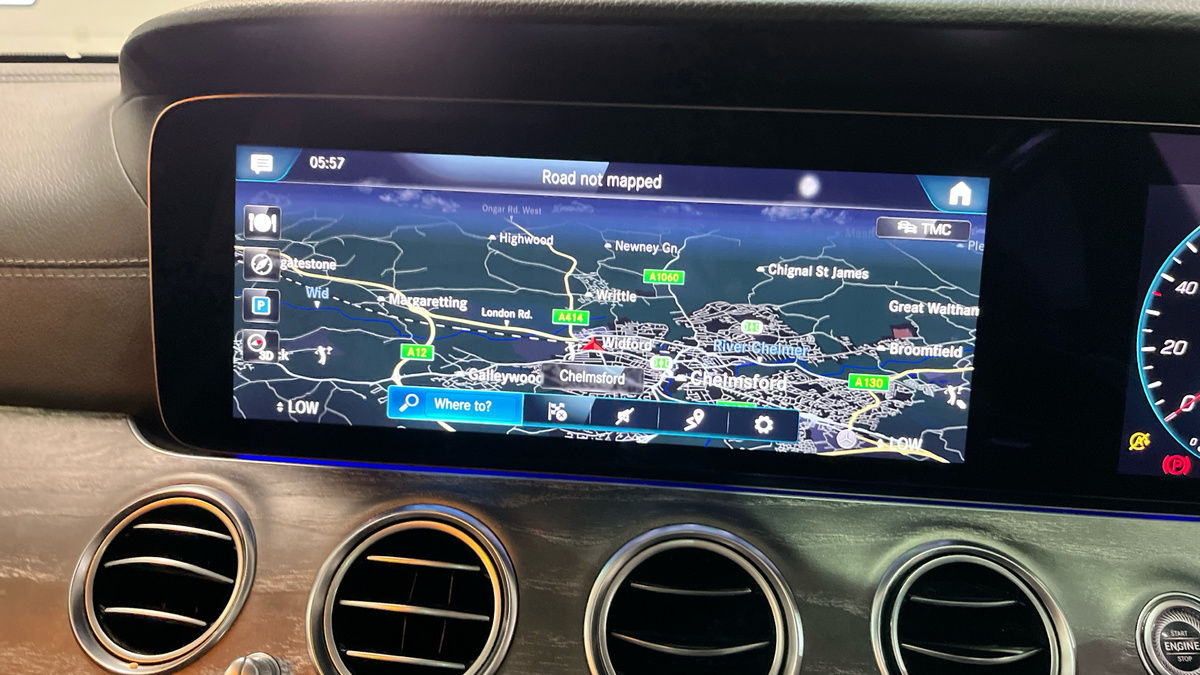 Mercedes-Benz E Class Image 17