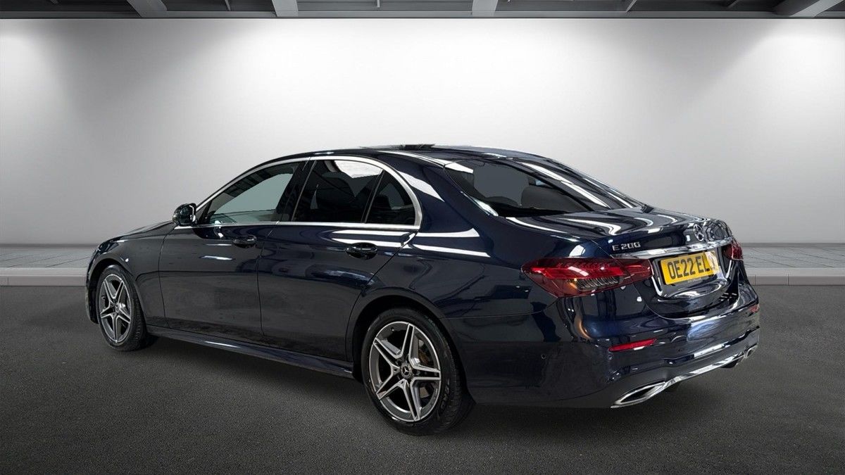 Mercedes-Benz E Class Image 2