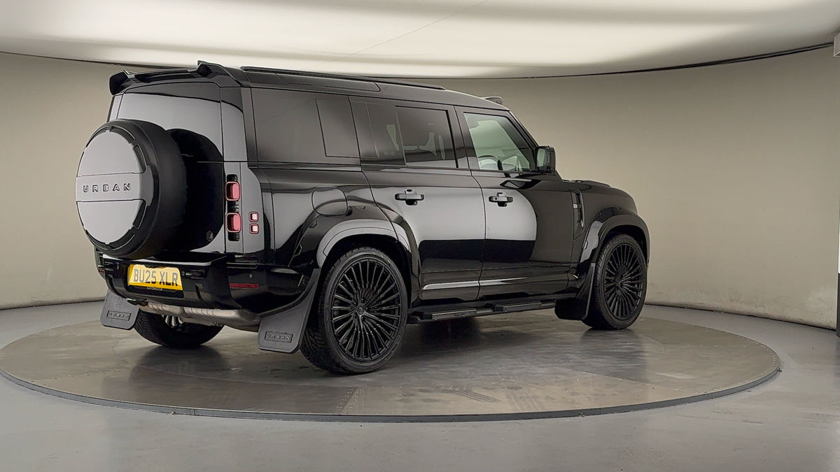 Land Rover Defender 110 Urban Image 21