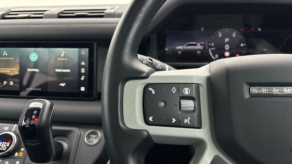Land Rover Defender 110 Urban Image 13