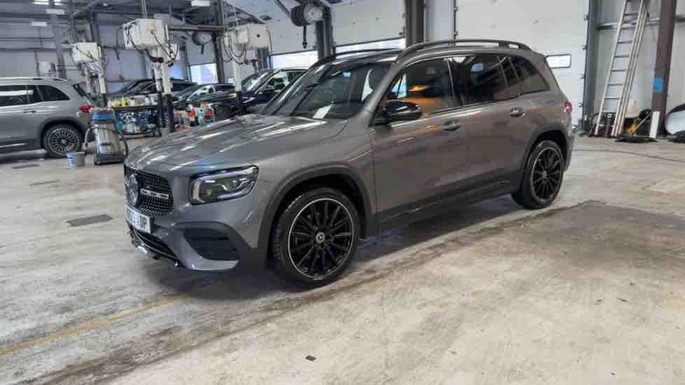 More views of Mercedes-Benz GLB