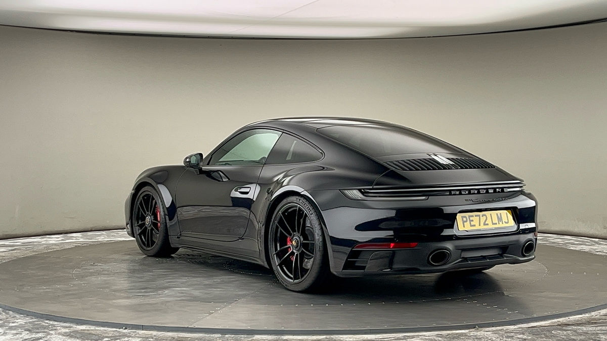 Porsche 911 Image 2