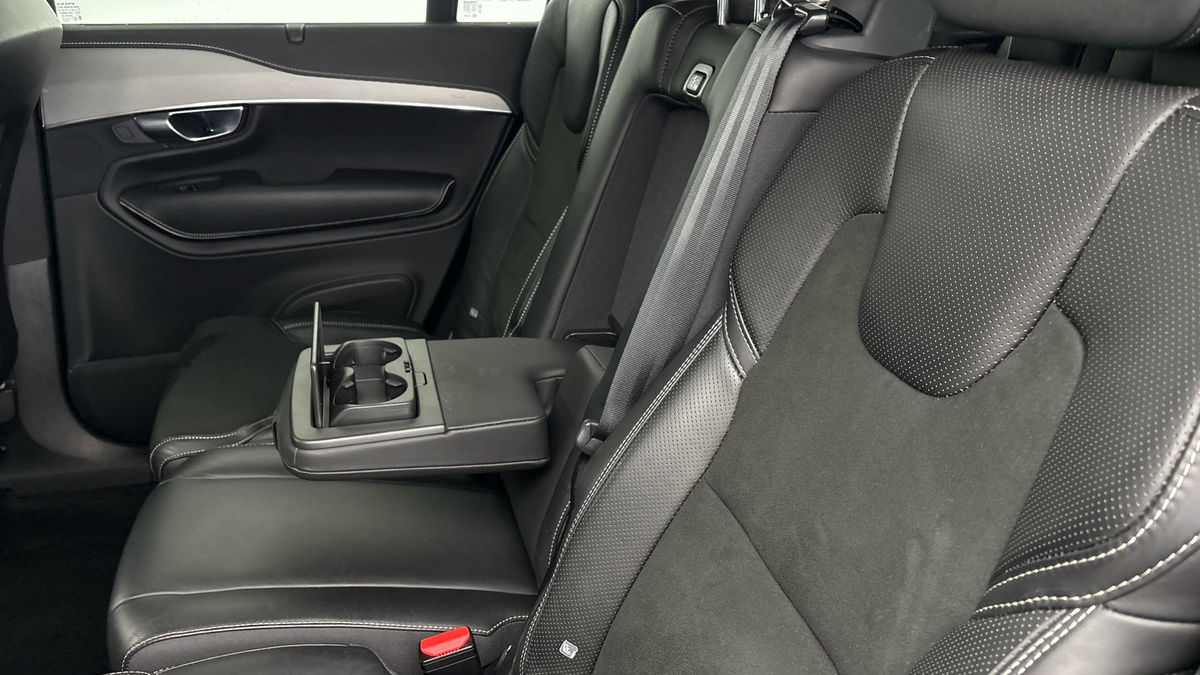 Volvo XC90 Image 9