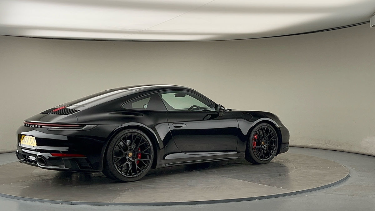 More views of Porsche 911