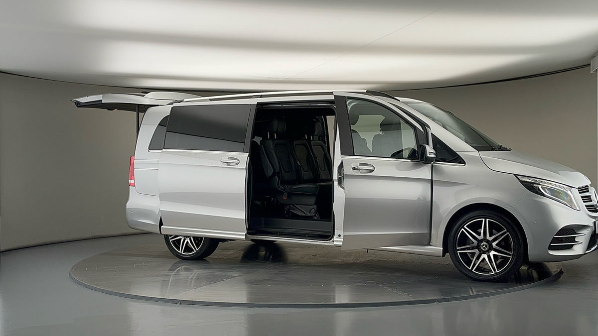More views of Mercedes-Benz V Class