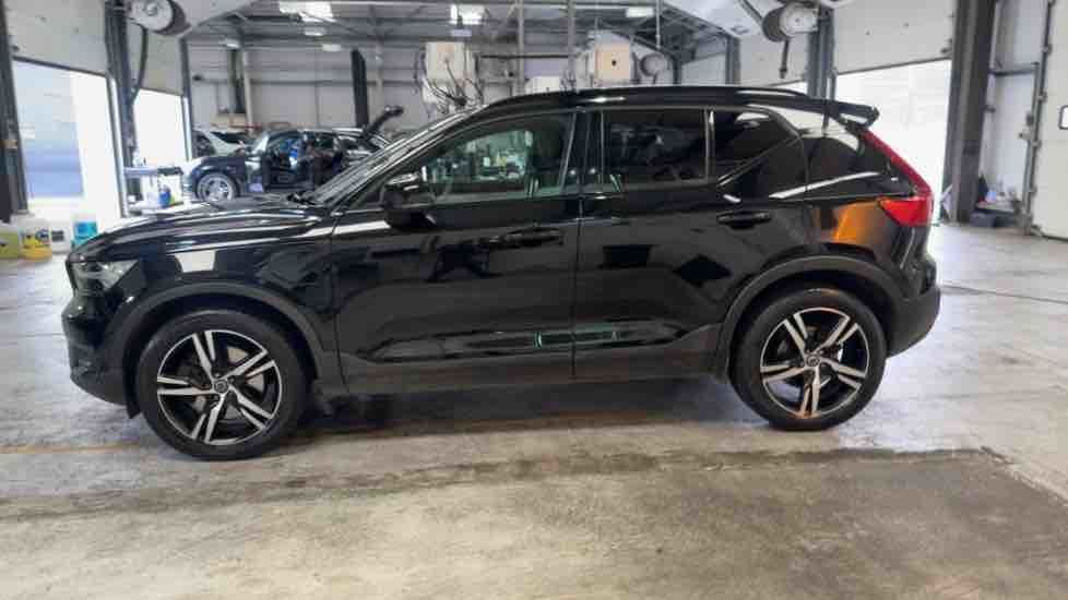 More views of Volvo XC40