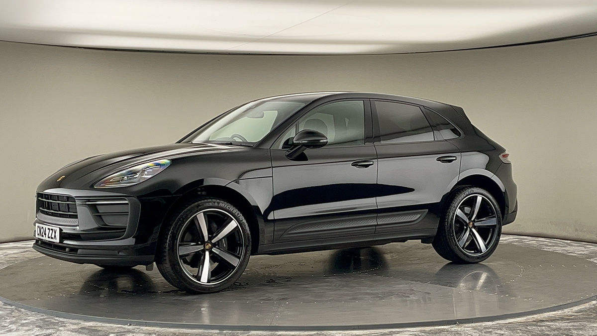 More views of Porsche Macan