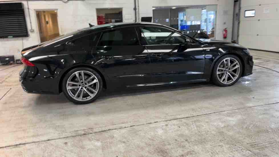 More views of Audi A7