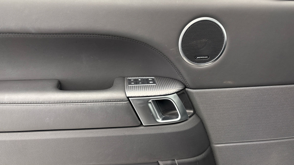 Land Rover Range Rover Sport Image 19