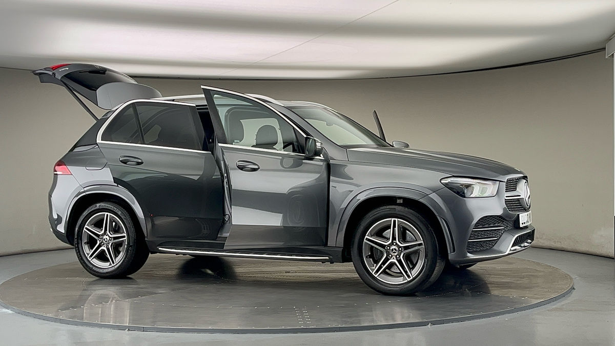 More views of Mercedes-Benz GLE