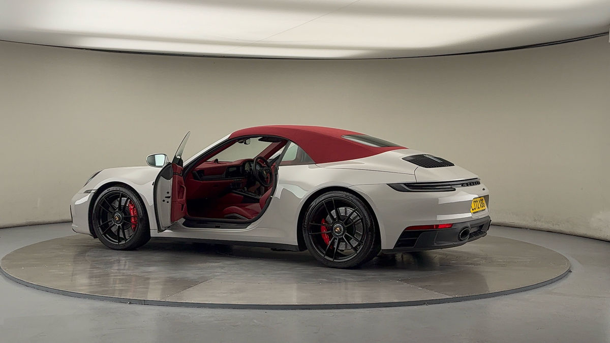 More views of Porsche 911
