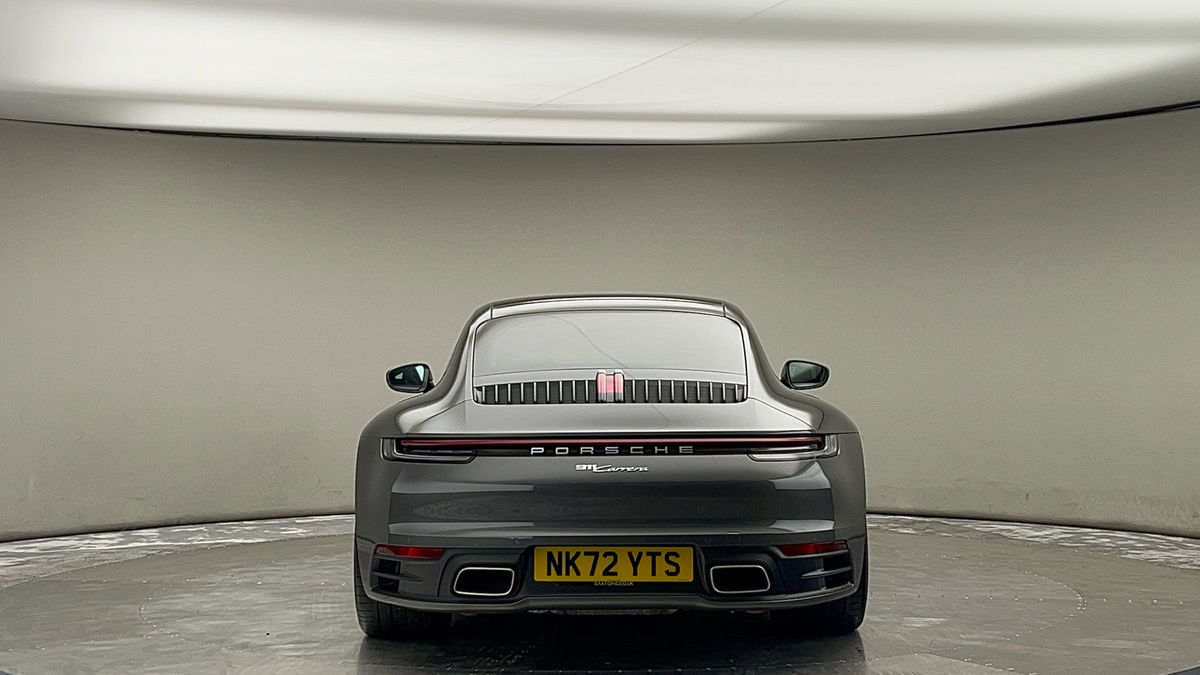 Porsche 911 Image 4