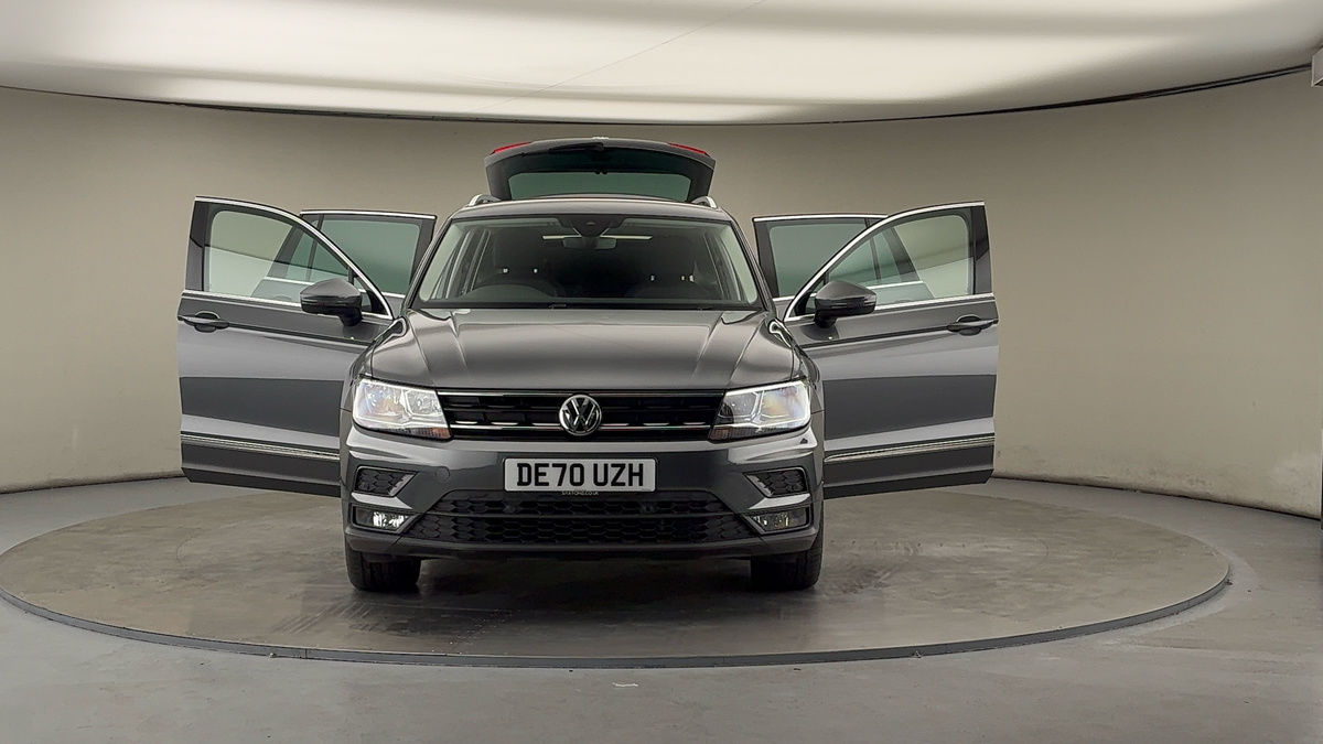 More views of Volkswagen Tiguan
