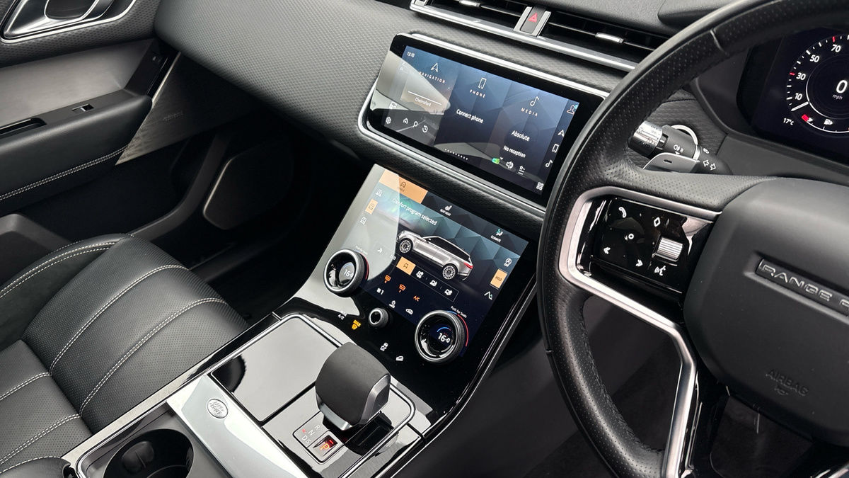 Land Rover Range Rover Velar Image 18