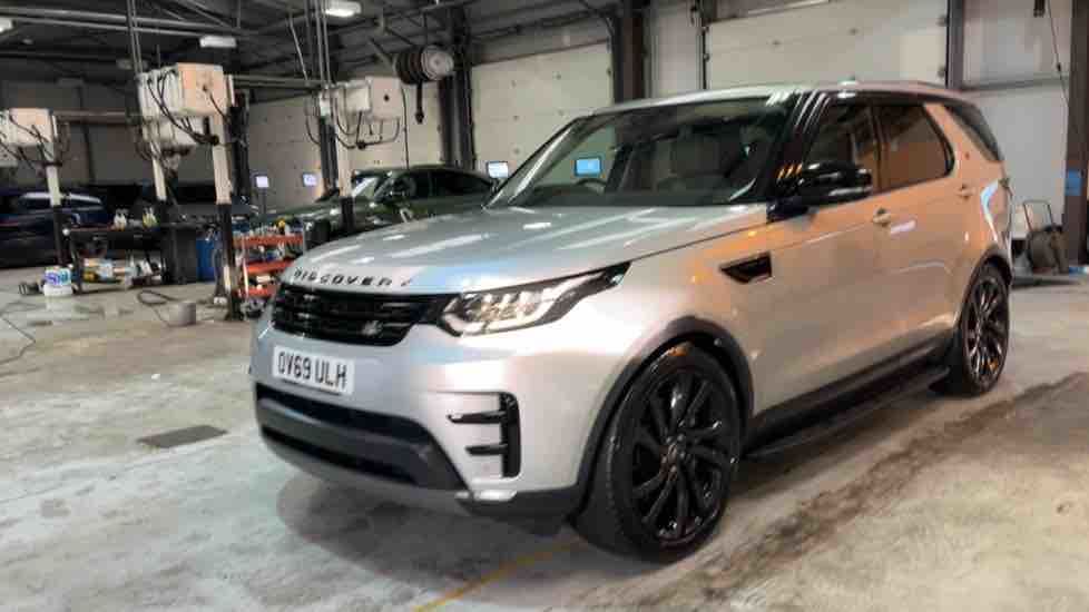 More views of Land Rover Discovery
