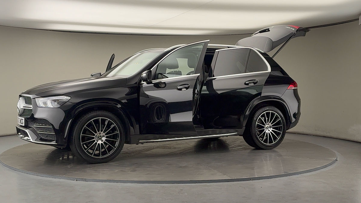 More views of Mercedes-Benz GLE