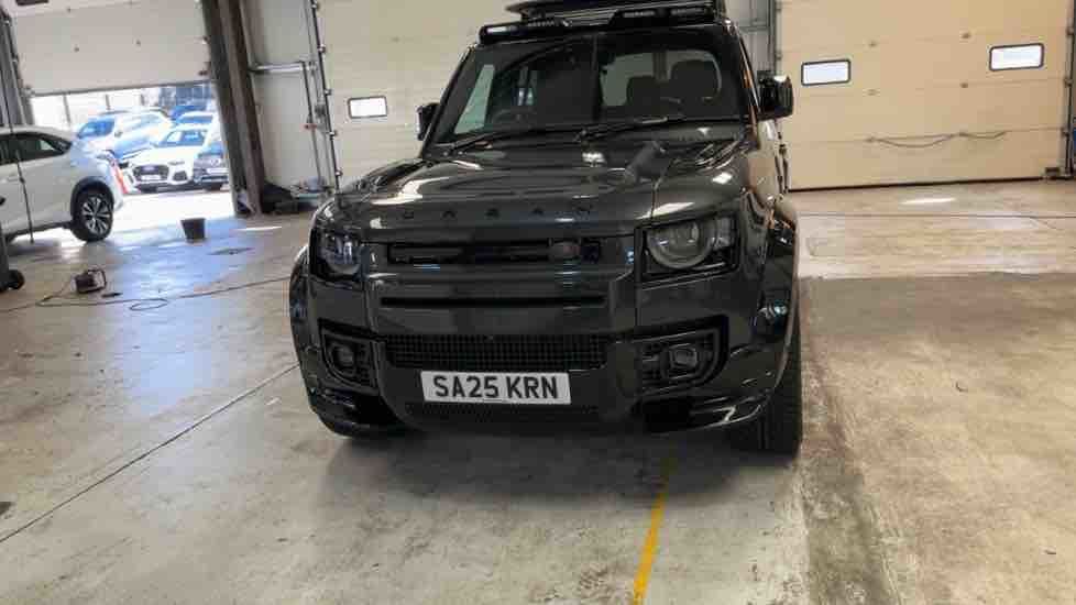 More views of Land Rover Defender 110