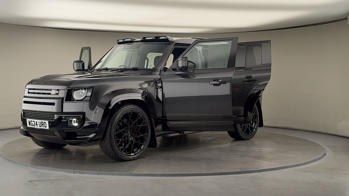 Land Rover Defender 110 Urban Image 22