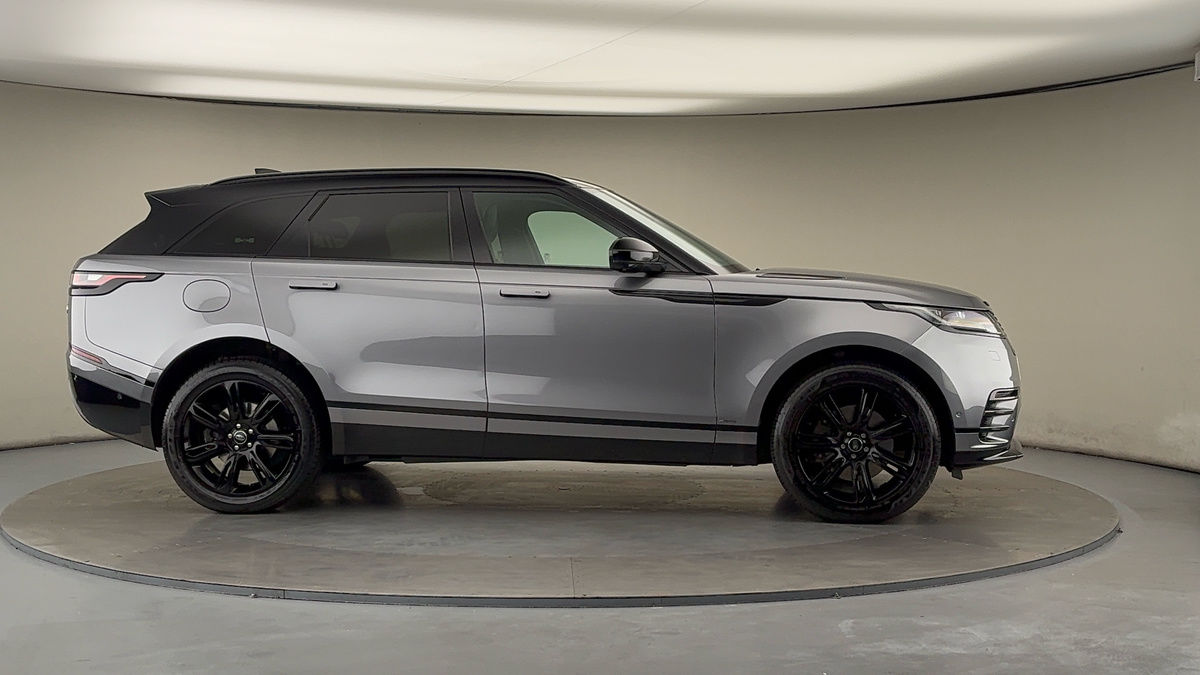 More views of Land Rover Range Rover Velar