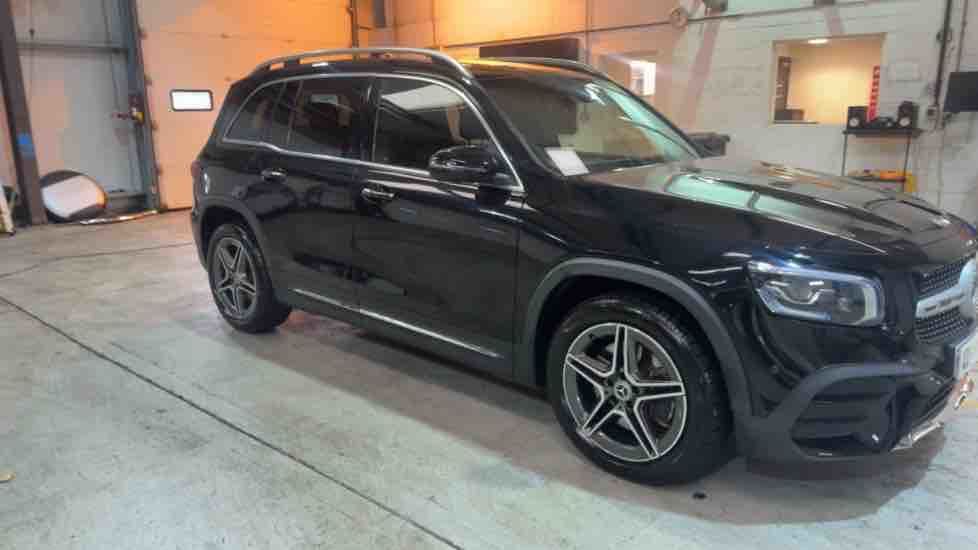 More views of Mercedes-Benz GLB