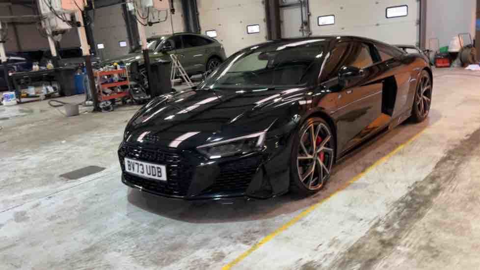 More views of Audi R8