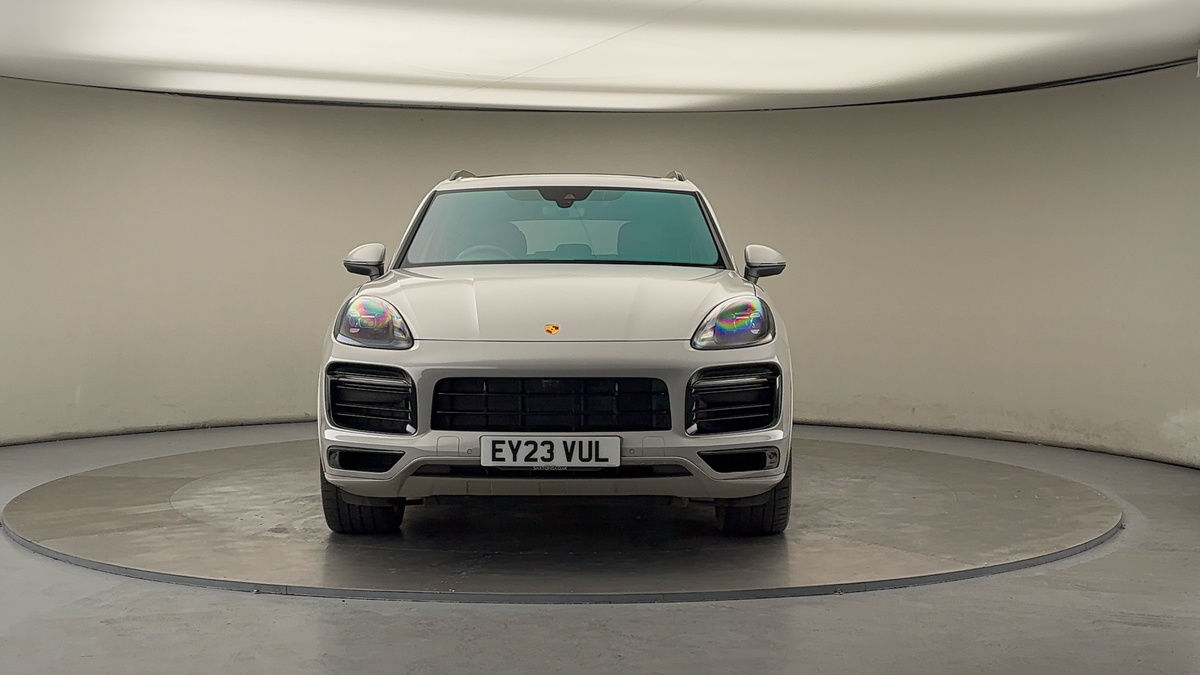 Porsche Cayenne Image 3