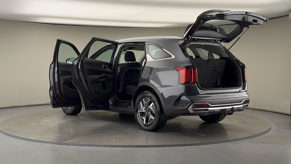 More views of Kia Sorento