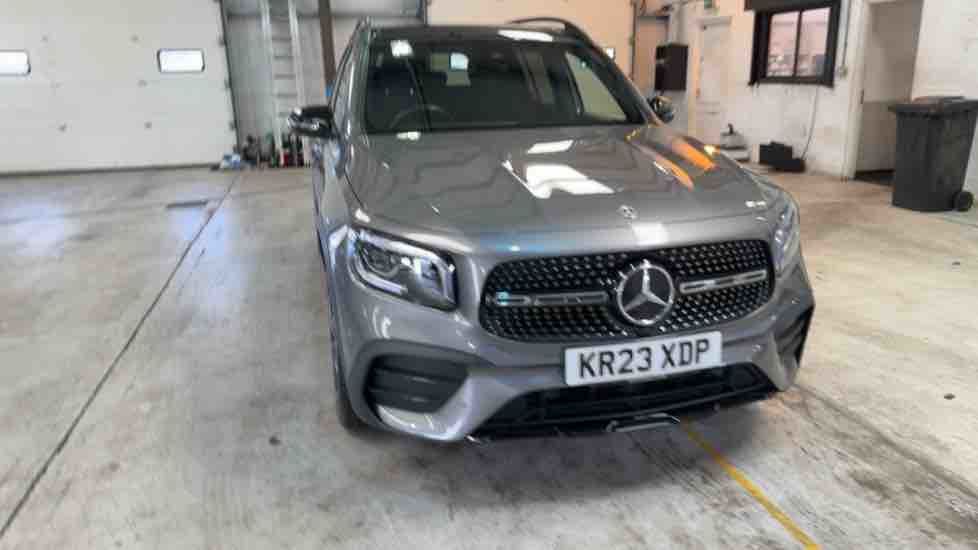 More views of Mercedes-Benz GLB