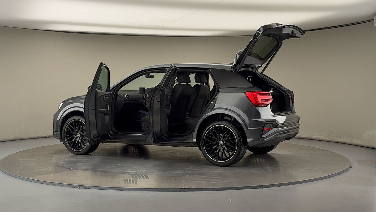 More views of Audi Q2