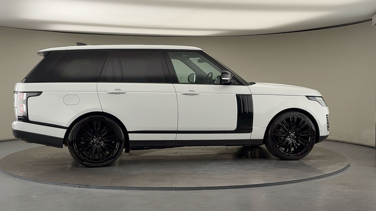More views of Land Rover Range Rover