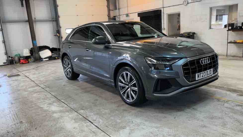 More views of Audi Q8