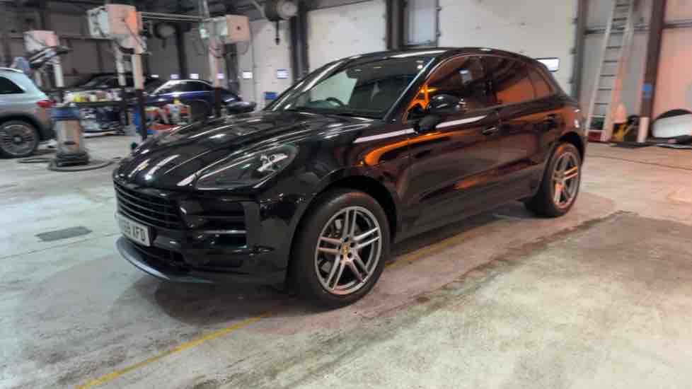 More views of Porsche Macan