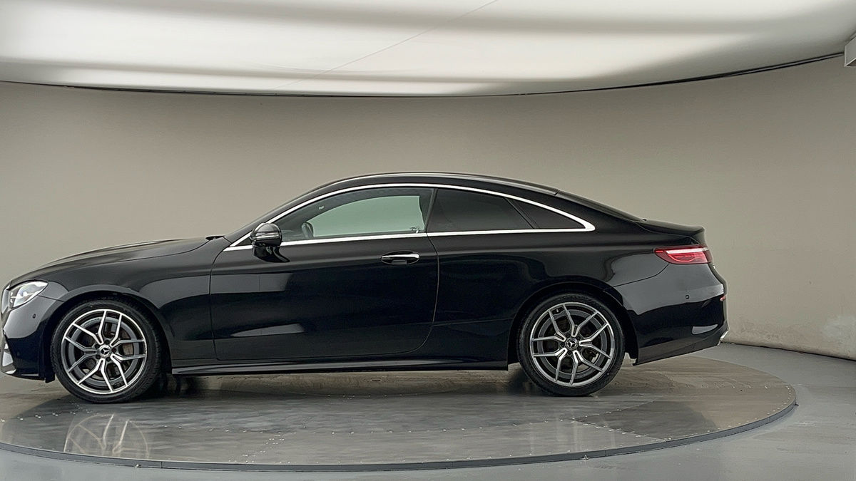 Mercedes-Benz E Class Image 15