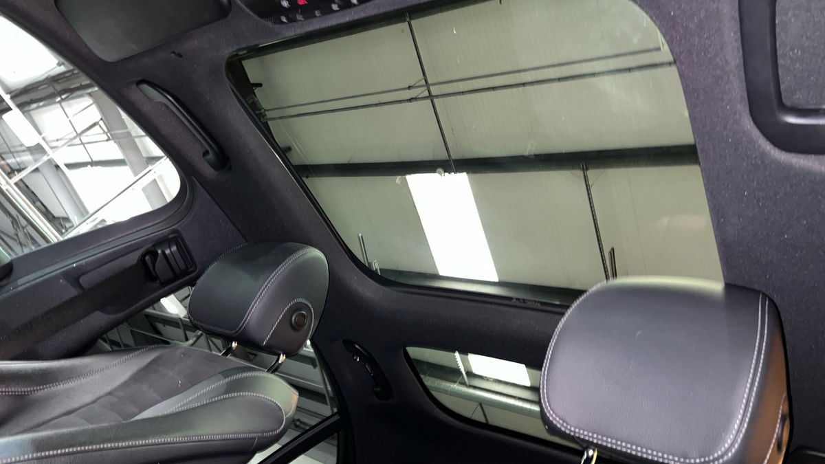 Mercedes-Benz E Class Image 6