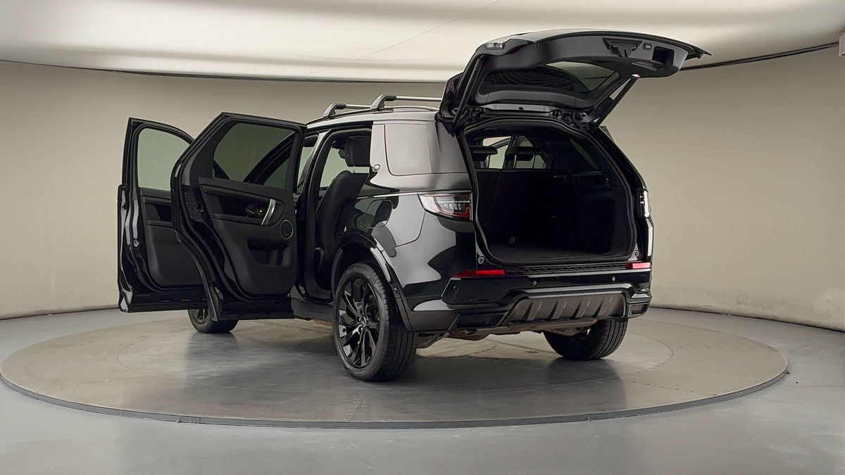 Land Rover Discovery Sport Image 23
