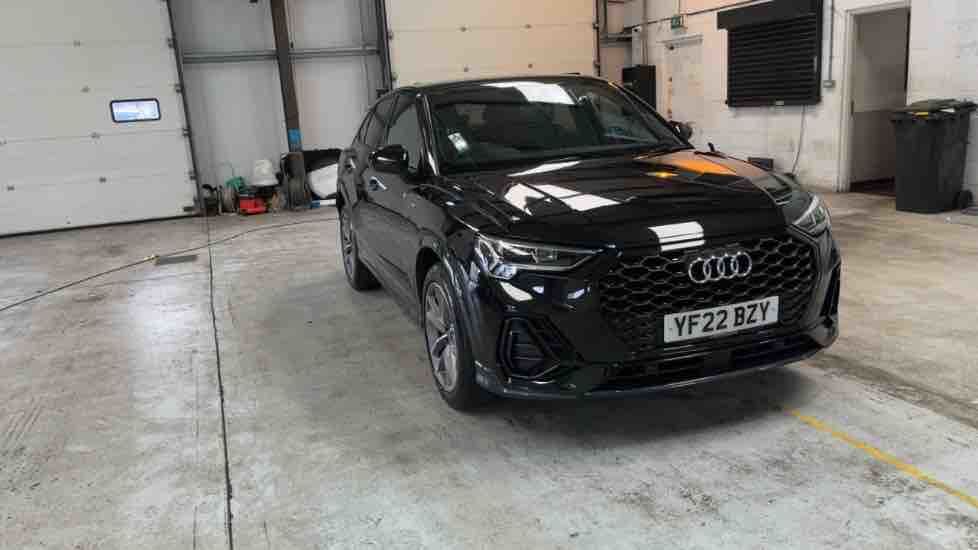 More views of Audi Q3
