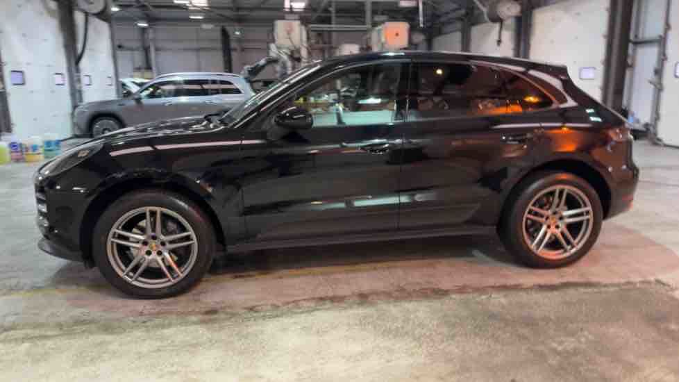 More views of Porsche Macan