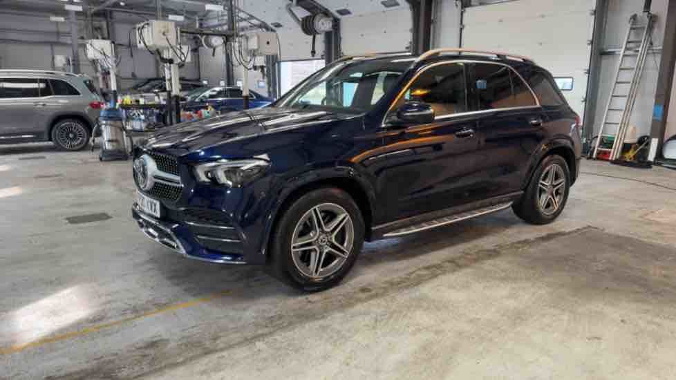 More views of Mercedes-Benz GLE