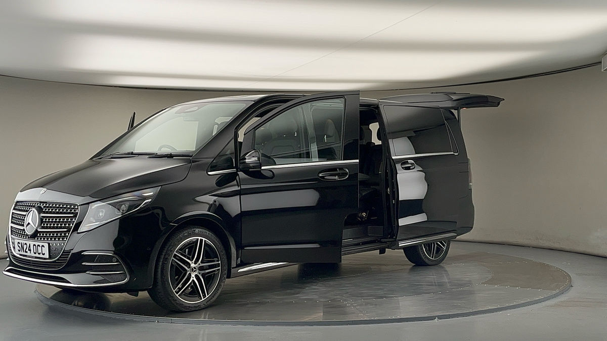 Mercedes-Benz V Class Image 22