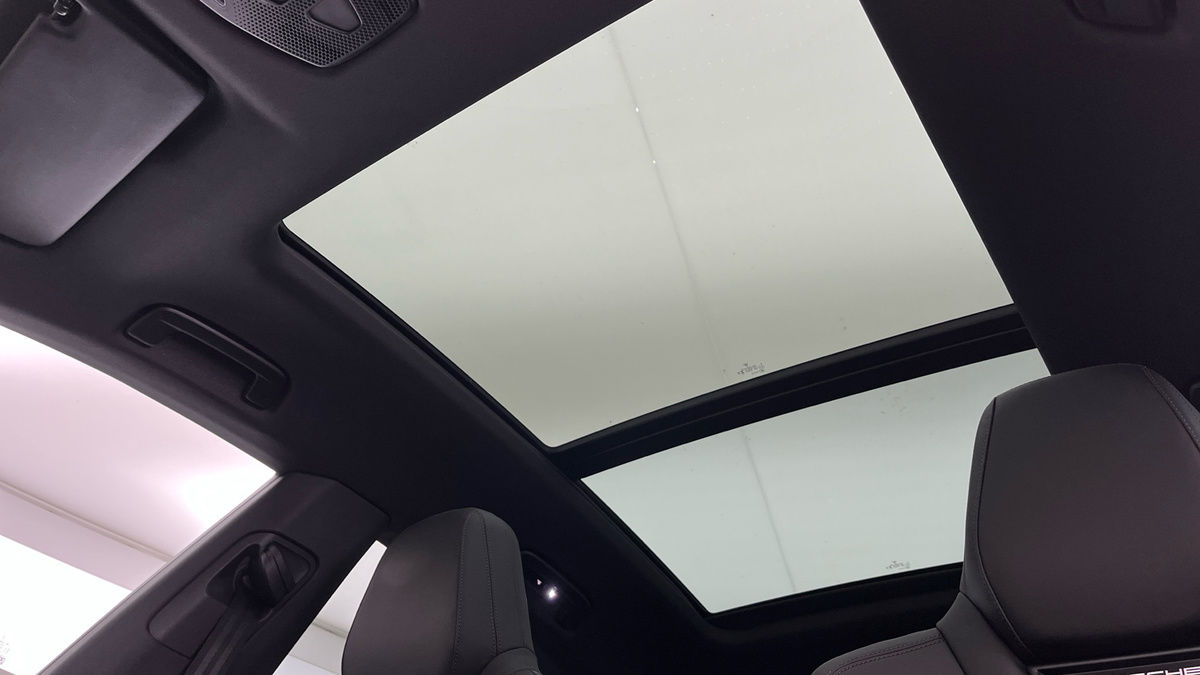 Porsche Macan Image 6
