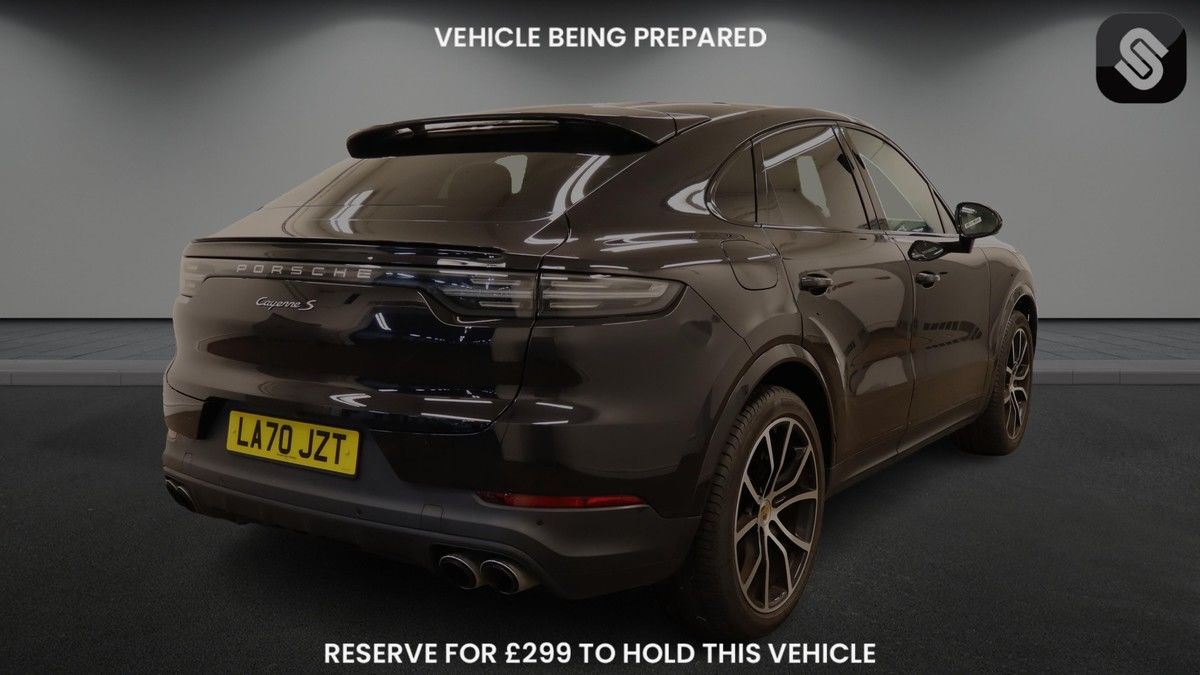 Porsche Cayenne Image 4