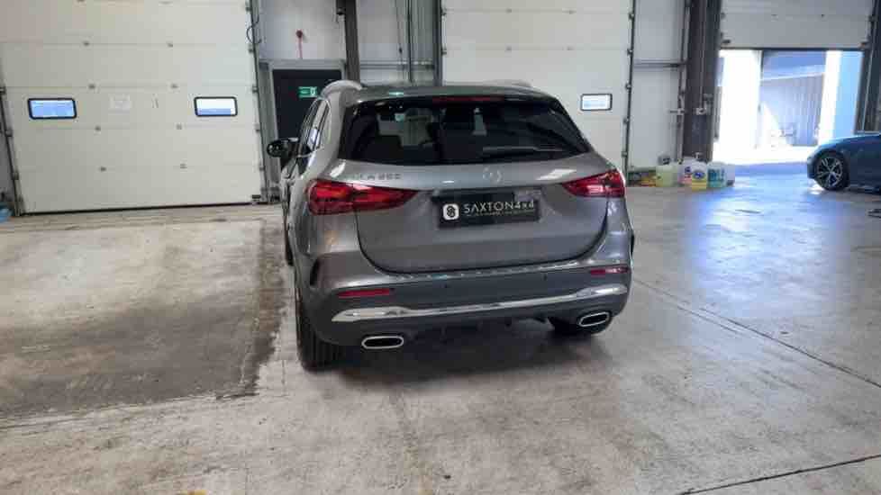 More views of Mercedes-Benz GLA