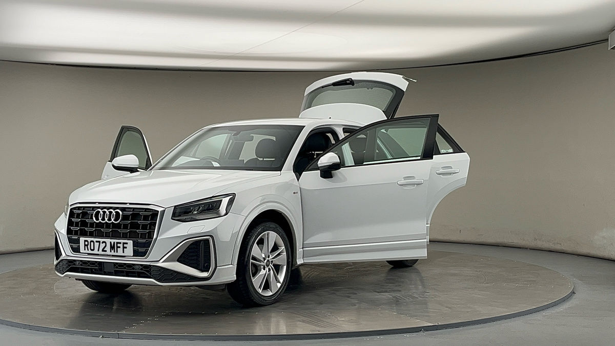 More views of Audi Q2