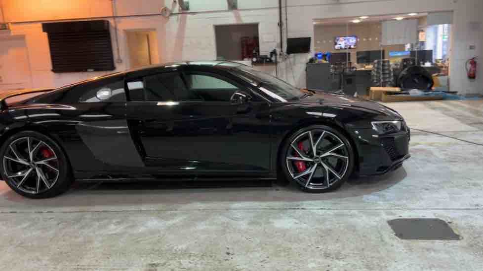 More views of Audi R8
