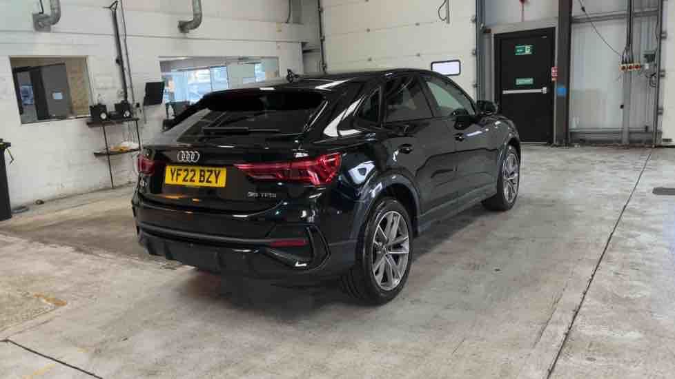 More views of Audi Q3